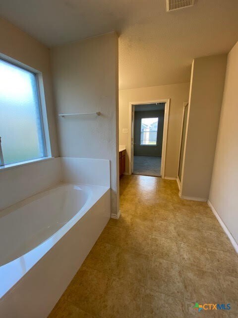 Building Photo - 5004 Sydney Harbour Ct