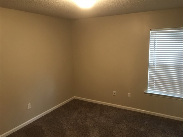 Building Photo - 434 Roberts Way