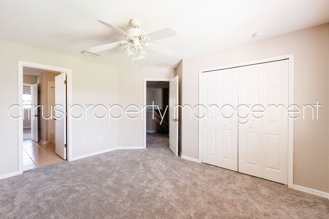 Building Photo - Spacious 4/3 in Independence Available Now!