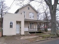 Building Photo - 731 W 4th St