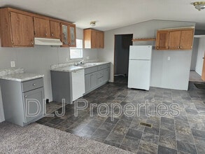 Building Photo - 957 Eslinger Ct