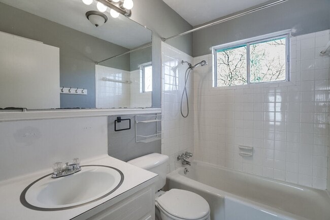 Building Photo - 6702 Esther Dr