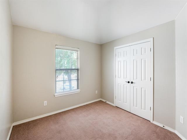 Building Photo - 2313 Campfire Ln