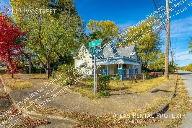 Building Photo - 2113 Ivy St