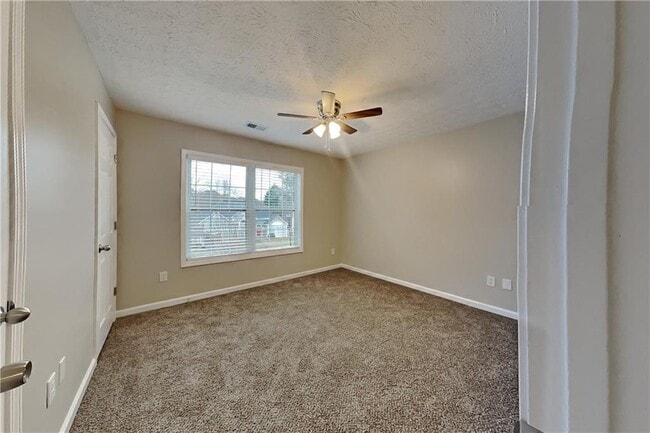 Building Photo - 1464 Claredon Dr NW