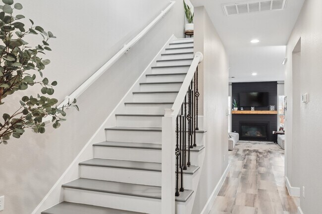 Building Photo - 5417 Texas St