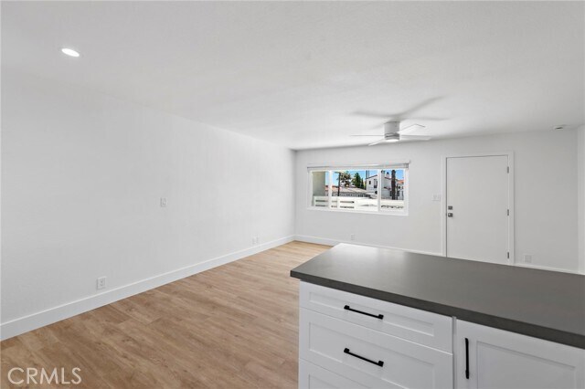 Building Photo - 322 W Avenida Palizada