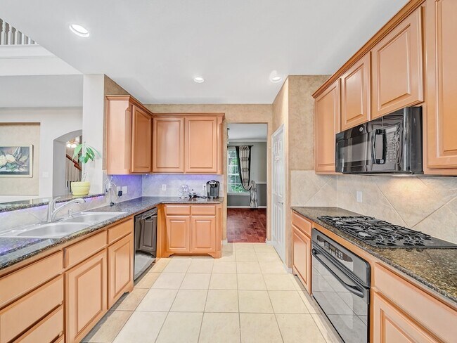 Building Photo - 13444 Bavarian Dr