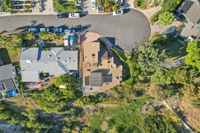 Building Photo - La Jolla Home with Ocean Views! Solar and AC