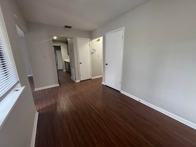 Building Photo - 1445 Willow Bend Way