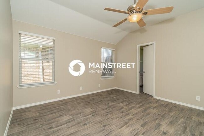 Building Photo - 3 Bedroom Pet-Friendly Home in ARLINGTON, TX with Main Street Renewal