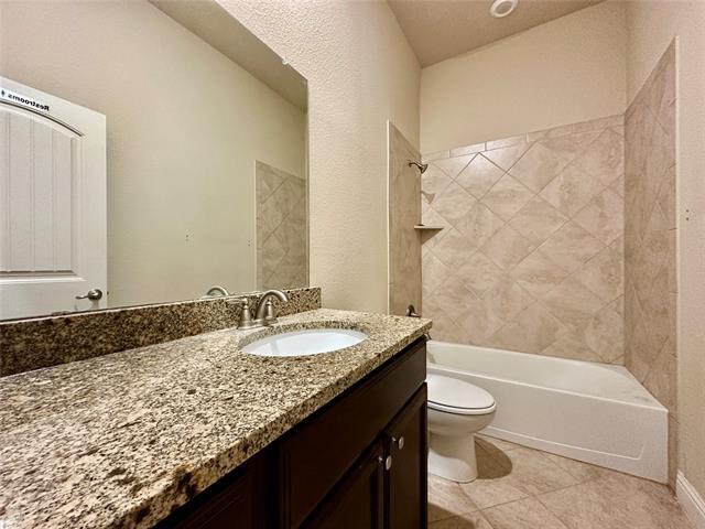 Building Photo - 16205 Weymouth Dr