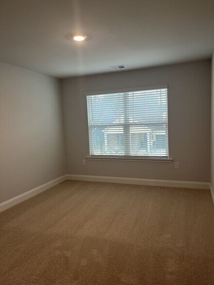 Building Photo - 113 Vineyard Walk