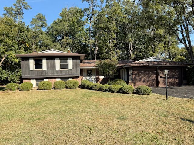 Primary Photo - Large Home in Far North Peoria