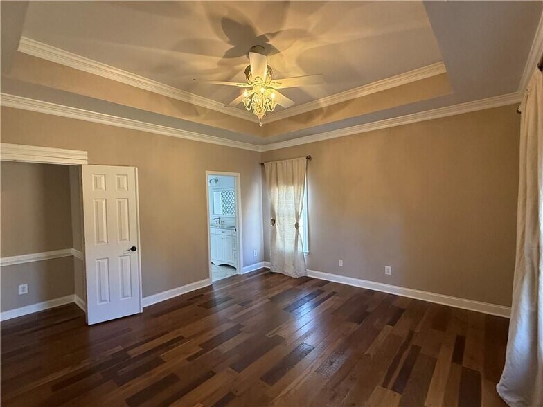 Building Photo - 1180 Downyshire Dr