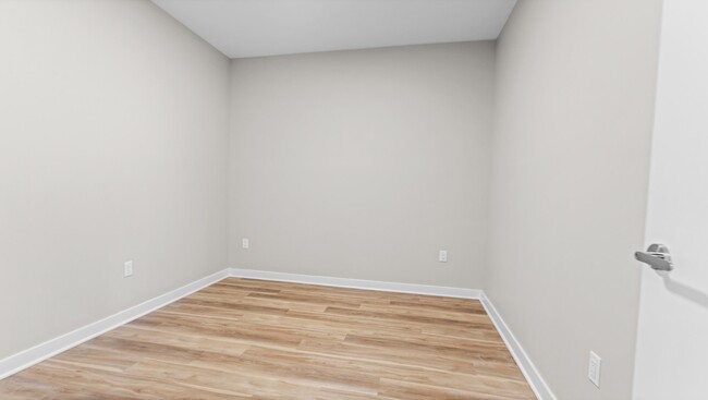 Building Photo - 475 Communipaw Ave