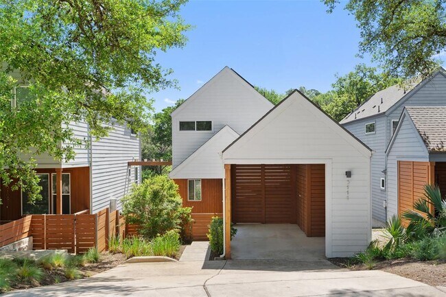 Primary Photo - 3111 Aldwyche Dr