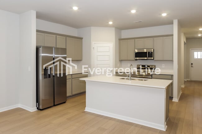 Building Photo - 16670 Maggie Ct