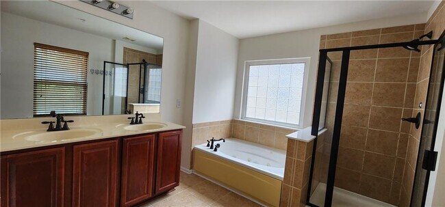 Building Photo - 479 Briarfield Xing NW