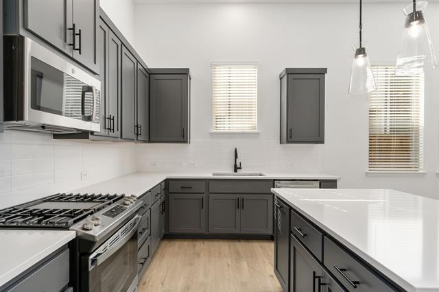 Building Photo - 7516 Jones Dr