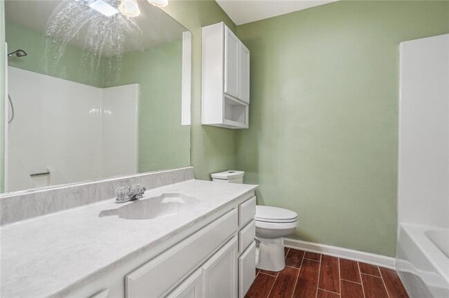 Building Photo - 4291 Poplar Dr