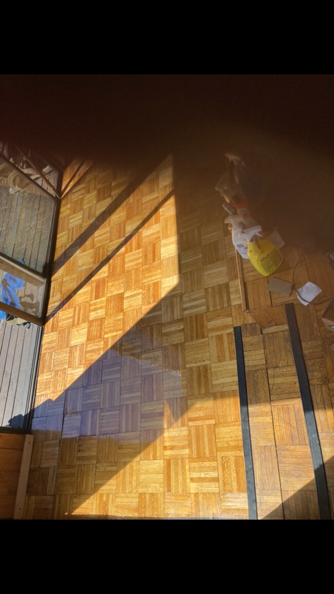Building Photo - 2252 Laurel Canyon Blvd