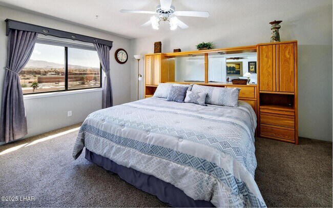 Building Photo - Long Term Furnished Condo