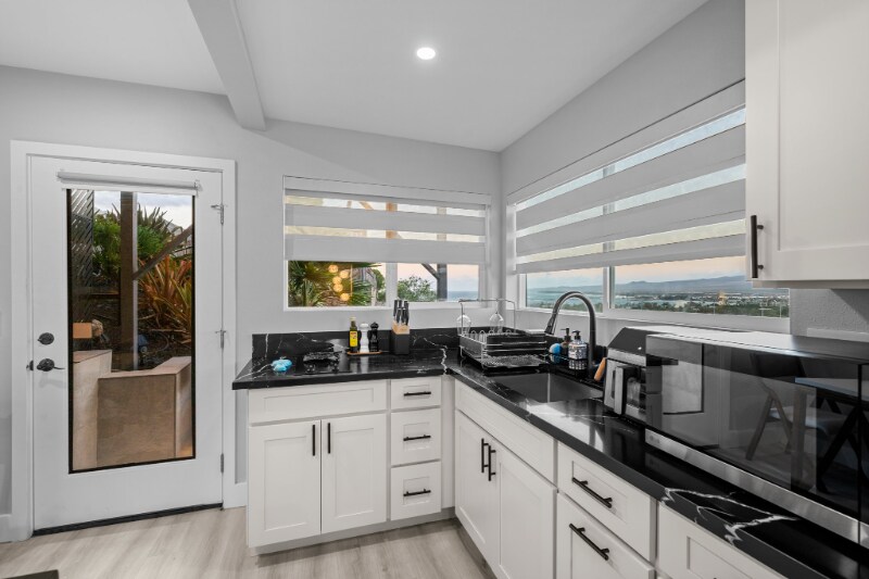 Building Photo - 295 Liholiho St