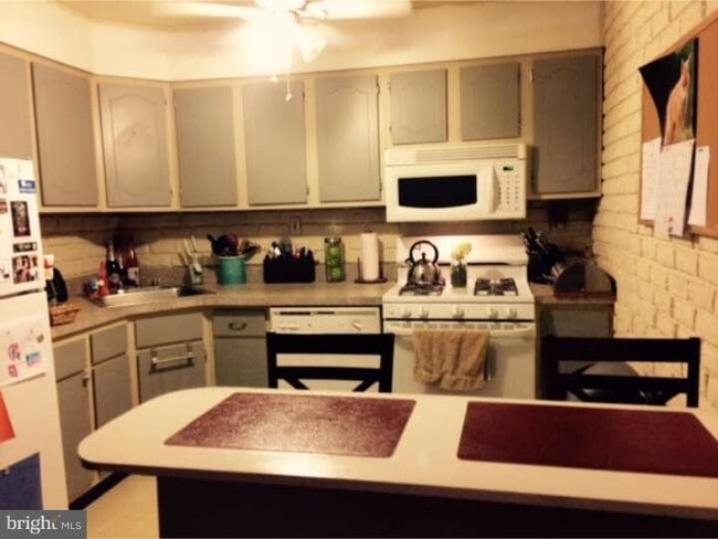 Building Photo - 12044 Abby Rd