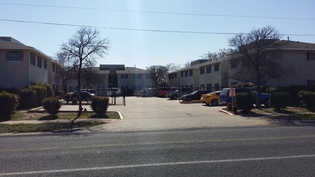 Primary Photo - Rollins-Martin Apartments