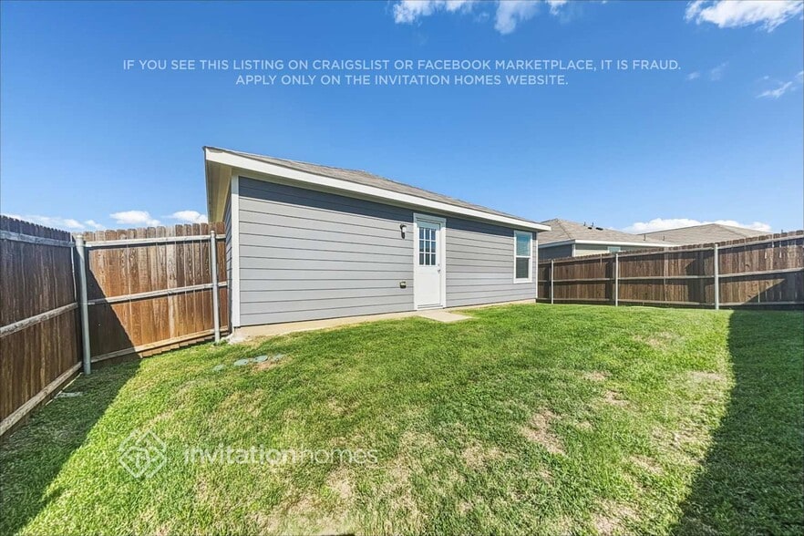 Building Photo - 5406 Longshadow Dr