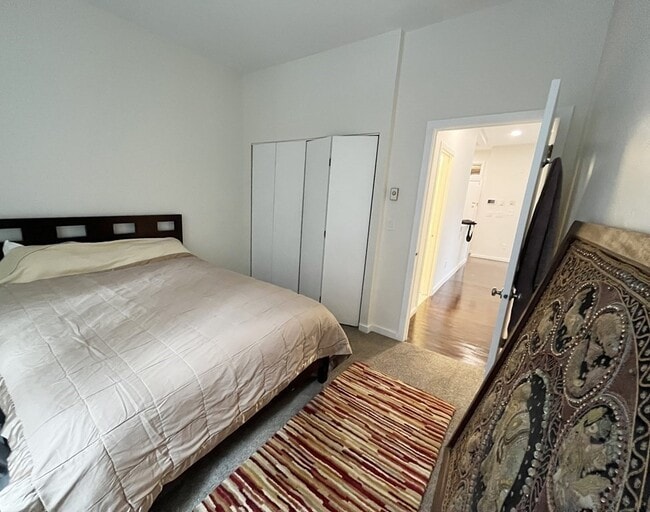 Building Photo - 2A Wellington St