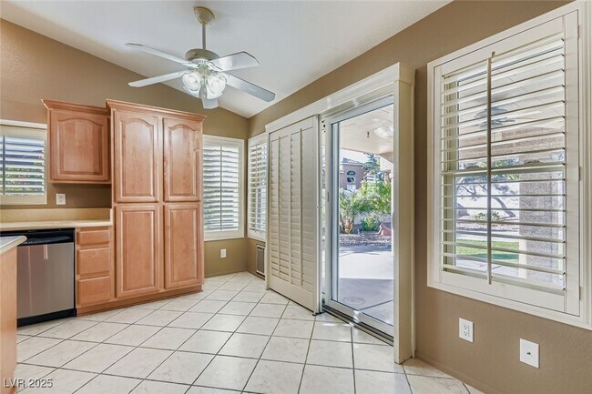 Building Photo - 8985 McLeod Dr