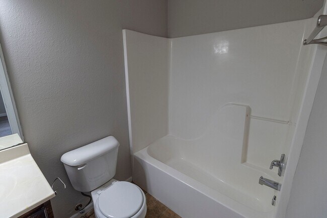 Building Photo - 5305-5307 Currituck Ln