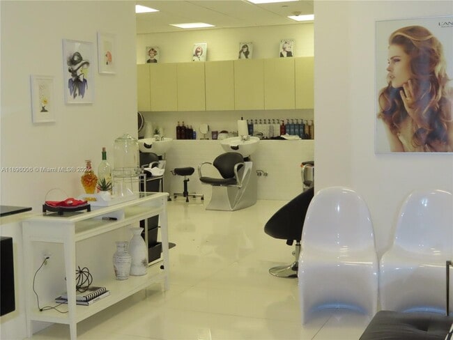 Building Photo - 5701 Collins Ave