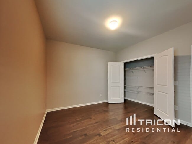 Building Photo - 1064 Bitting Hall Cir