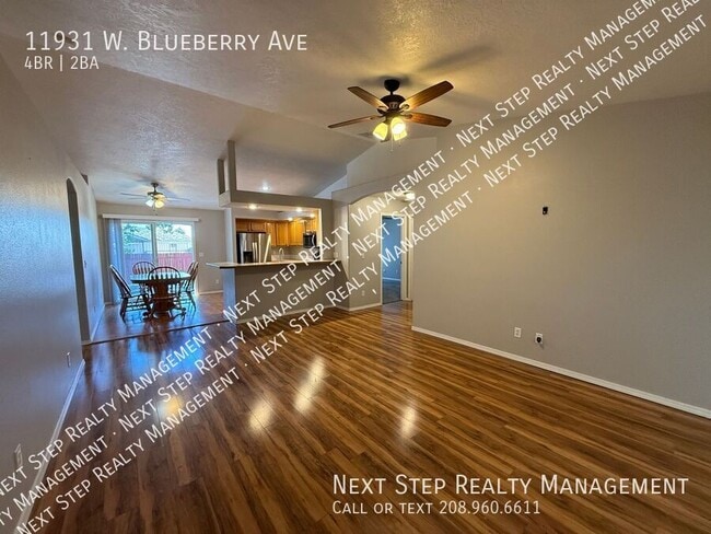 Building Photo - 11931 W Blueberry Ave
