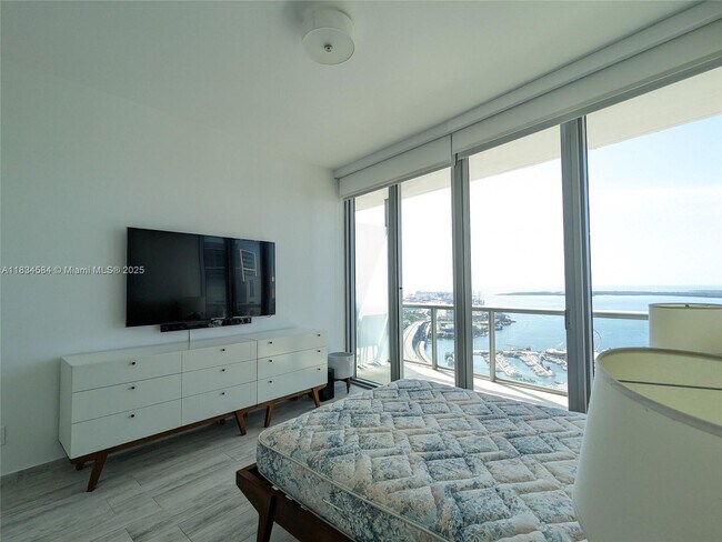 Building Photo - 888 Biscayne Blvd