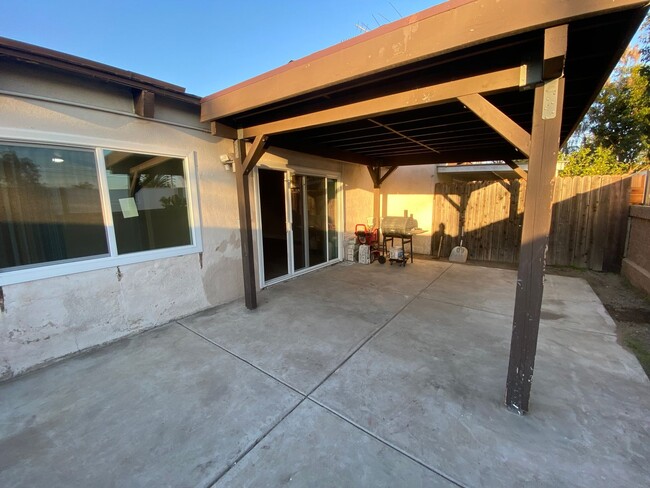 Building Photo - Beautifully Remodeled 3 Bedroom Anaheim Co...