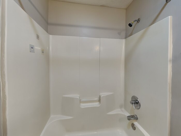 Building Photo - 5444 Adina Ct