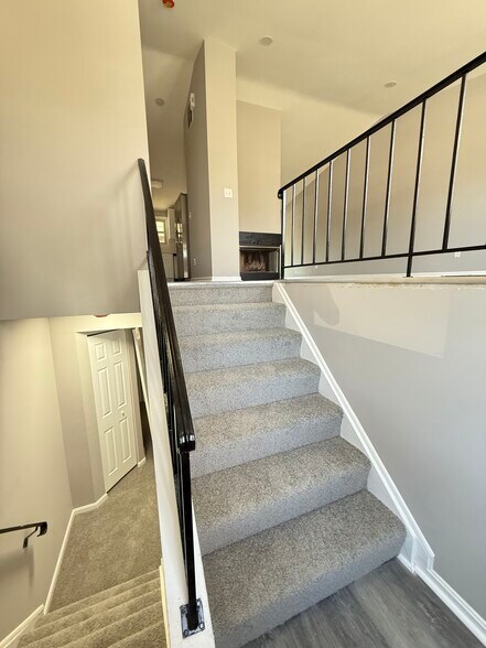 Building Photo - 518 Brighton Pl