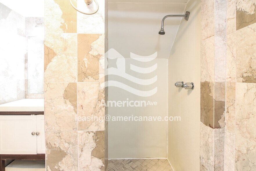 Building Photo - 4314 Aster Ave