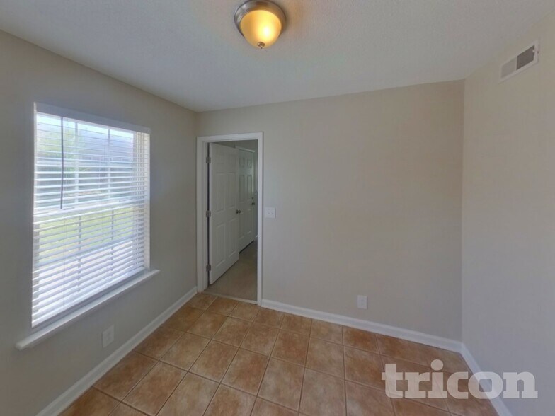 Building Photo - 2743 Windwalker Ct
