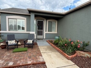 Building Photo - 4833 Wycliffe Dr