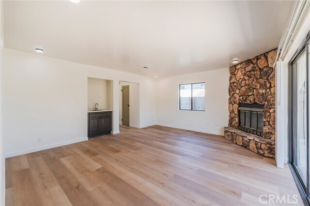 Building Photo - 18326 Mansel Ave