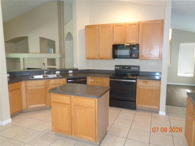 Building Photo - 1409 Bent Oaks Blvd