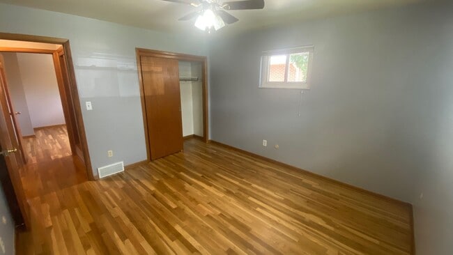 Building Photo - 1125 Sagecrest Dr
