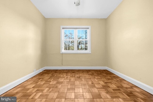 Building Photo - 1615 Mt Eagle Pl
