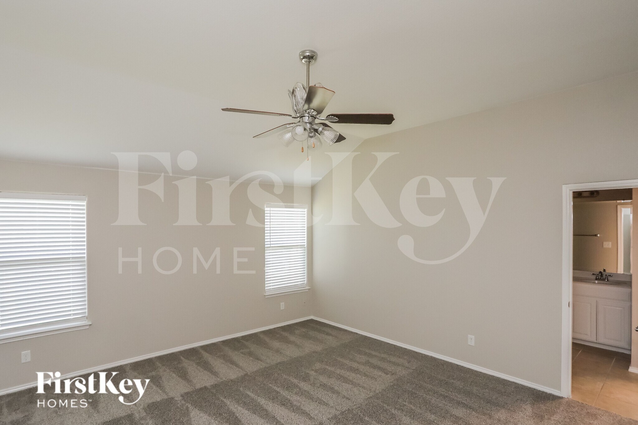 Building Photo - 517 Stone Crossing Ln