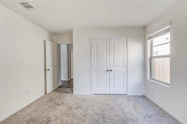 Building Photo - 545 Greatest Gift Wy